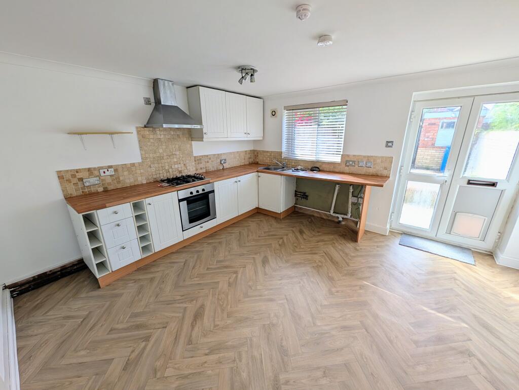2 bed Mid Terraced House for rent in Newport. From Freelancer Lets and Sales - Newport 2 bed Mid Terraced House for rent in Newport. From Freelancer Lets and Sales - Newport