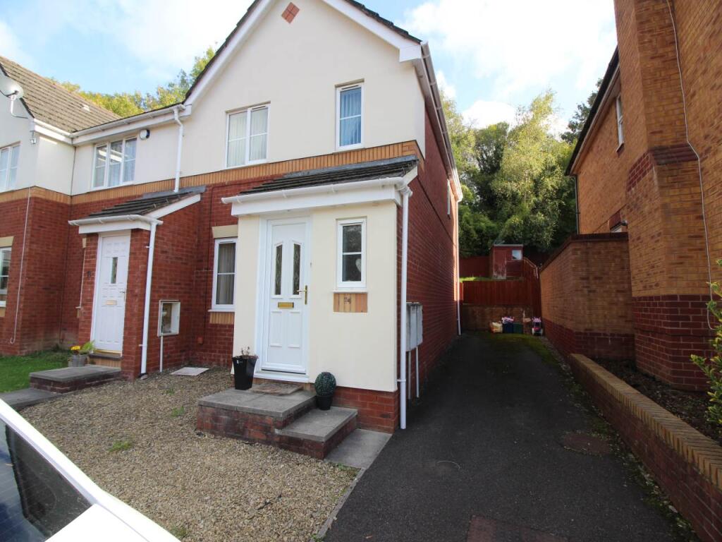3 bed End of Terrace for rent in Rogerstone. From Freelancer Lets and Sales - Newport 3 bed End of Terrace for rent in Rogerstone. From Freelancer Lets and Sales - Newport