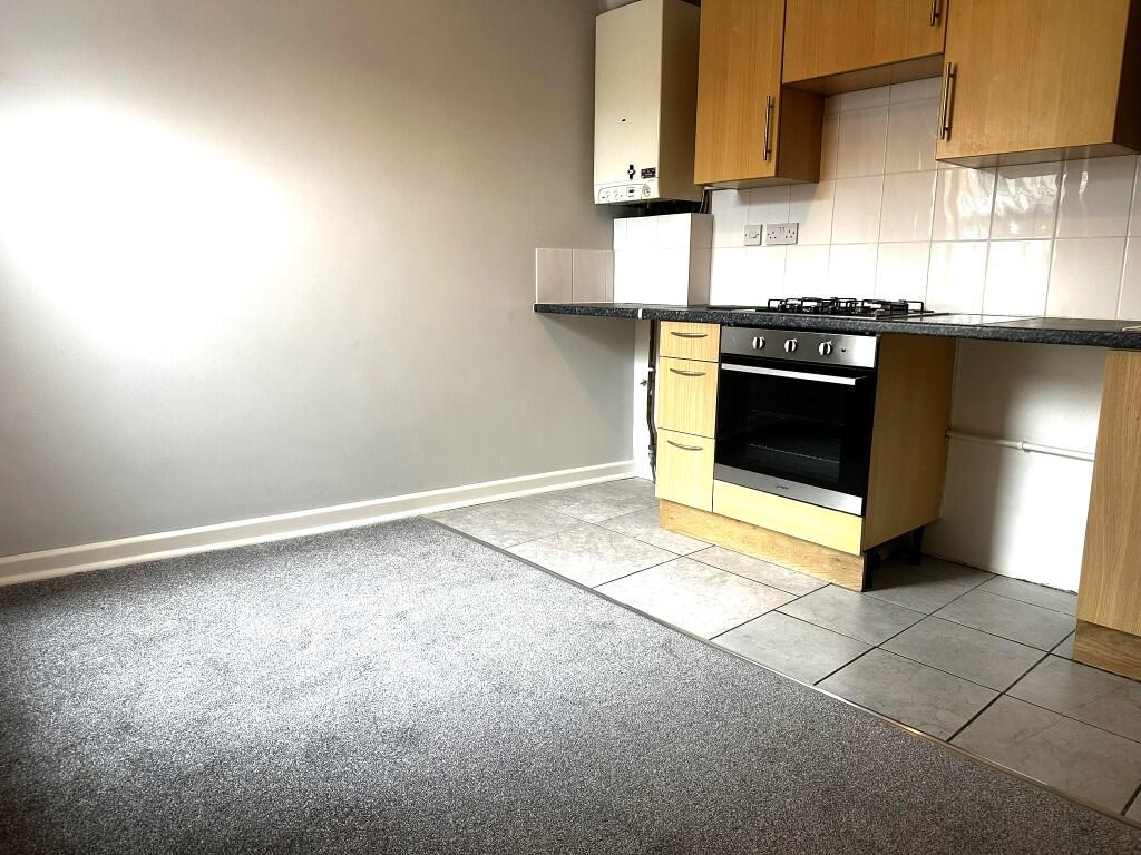 1 bed 1st Floor Flat for rent in Bournemouth. From RS Property Solutions Ltd - Parkstone