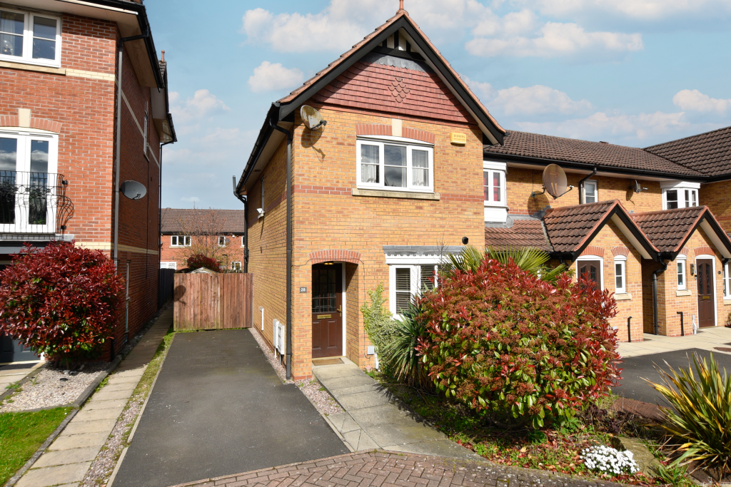 2 bed Semi Detached for rent in Cheadle Hulme. From Snowden Wilkinson - Cheadle Hulme