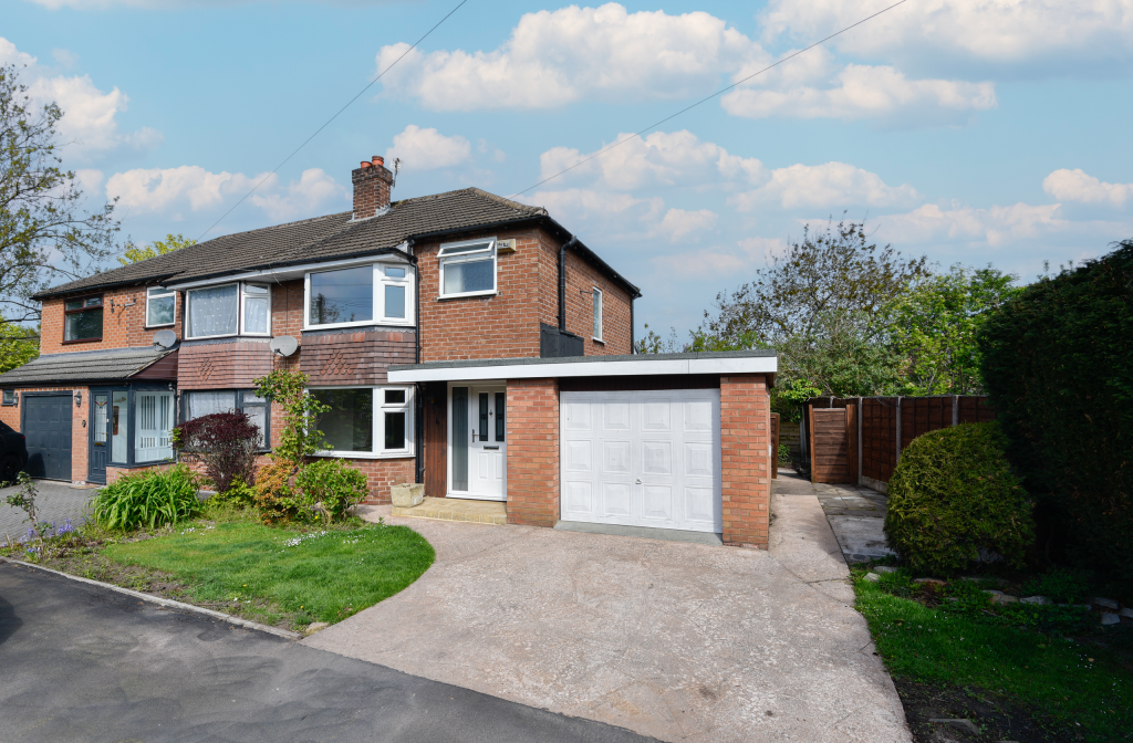 3 bed Semi Detached for rent in Cheadle Hulme. From Snowden Wilkinson - Cheadle Hulme