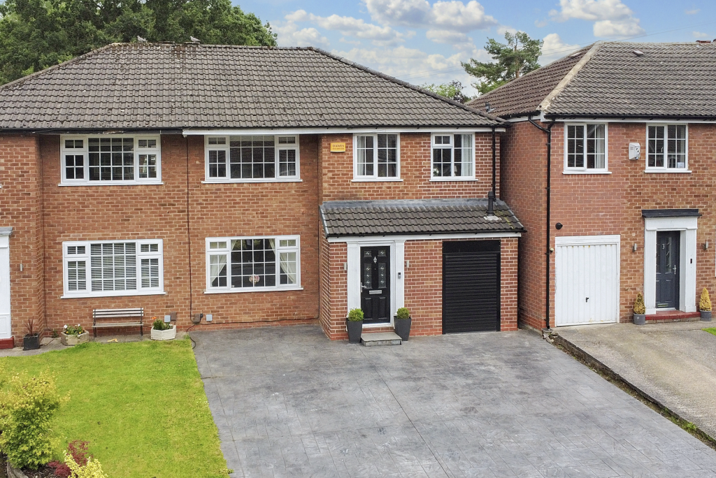 4 bed Semi Detached for rent in Cheadle Hulme. From Snowden Wilkinson - Cheadle Hulme