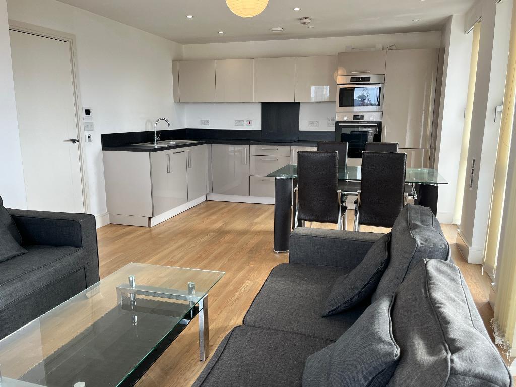 2 bed 1st Floor Flat for rent in Bow. From Domeview Properties - London