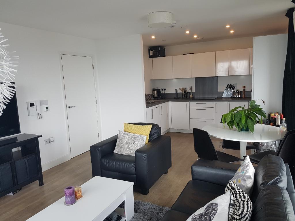 2 bed 1st Floor Flat for rent in Bow. From Domeview Properties - London