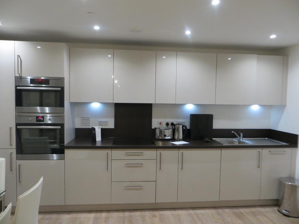 3 bed 1st Floor Flat for rent in Bow. From Domeview Properties - London