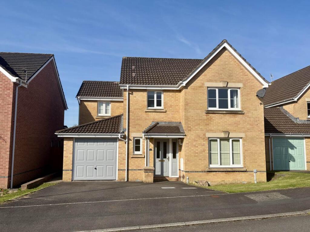 4 bed Detached for rent in Bridgend. From Porters Estate Agents - Bridgend