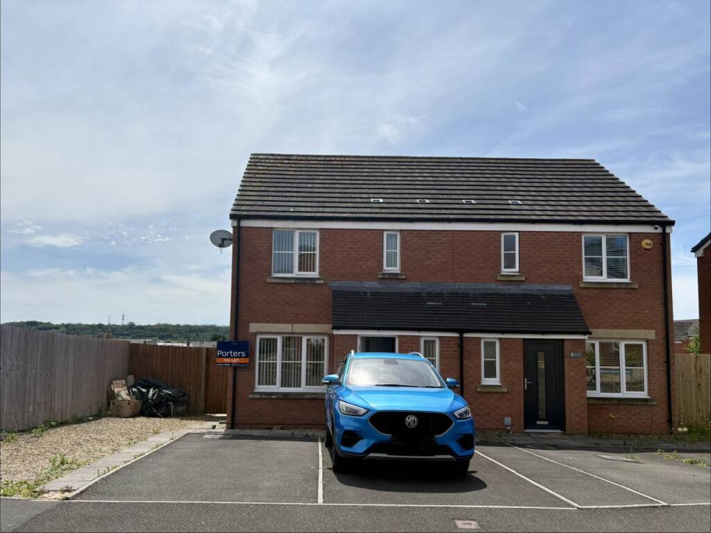 3 bed Semi Detached for rent in Heol-y-Cyw. From Porters Estate Agents - Bridgend 3 bed Semi Detached for rent in Heol-y-Cyw. From Porters Estate Agents - Bridgend