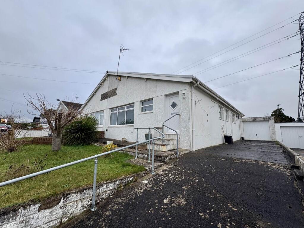 3 bed Bungalow for rent in Bridgend. From Porters Estate Agents - Bridgend 3 bed Bungalow for rent in Bridgend. From Porters Estate Agents - Bridgend