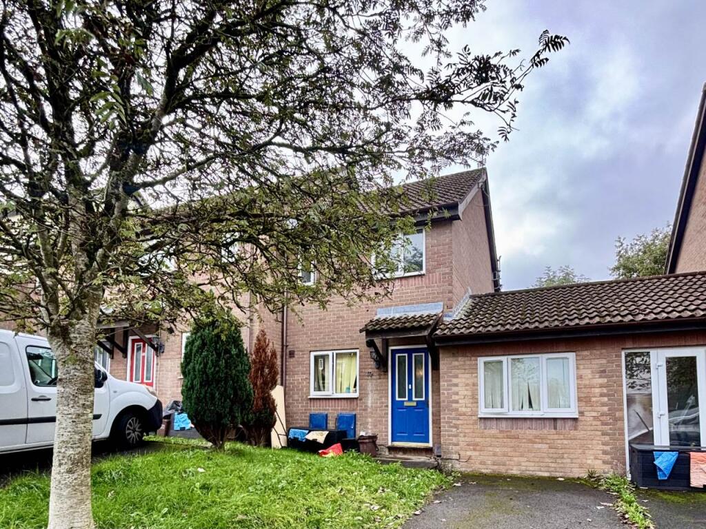 2 bed Detached for rent in Bridgend. From Porters Estate Agents - Bridgend 2 bed Detached for rent in Bridgend. From Porters Estate Agents - Bridgend