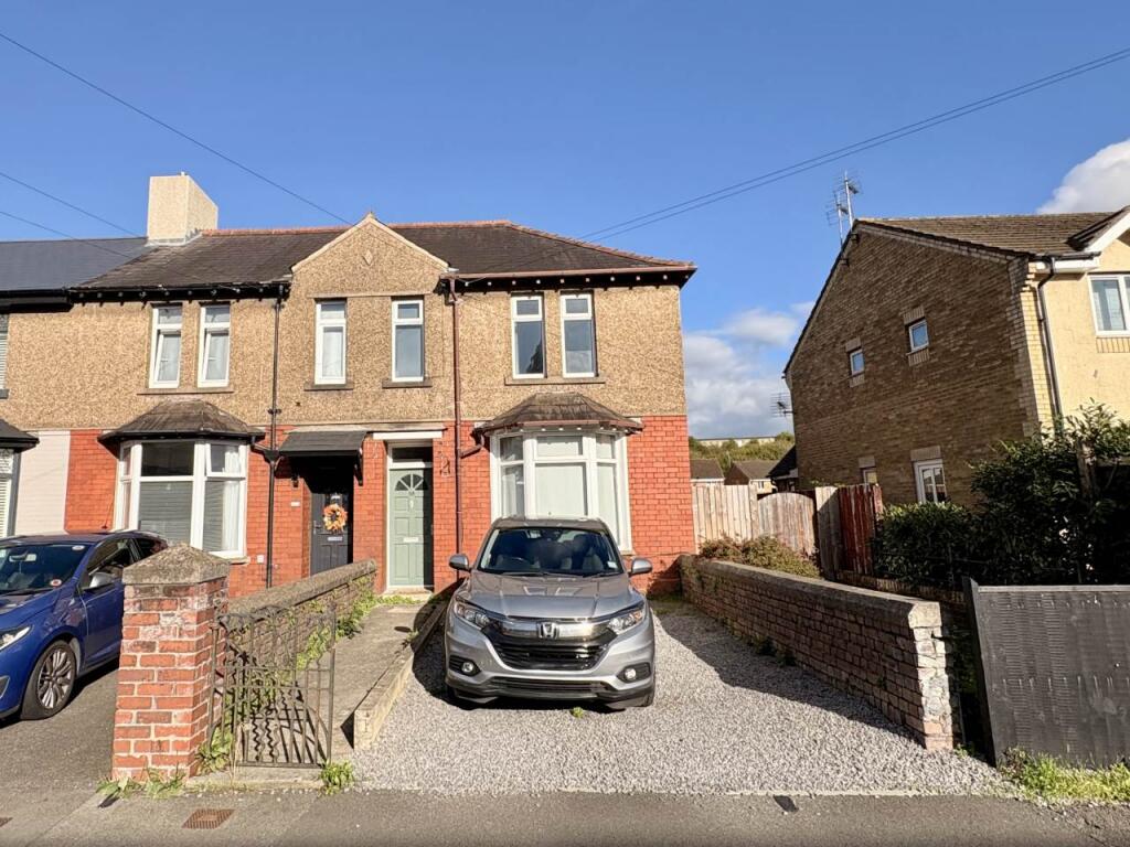 2 bed Mid Terraced House for rent in Bridgend. From Porters Estate Agents - Bridgend