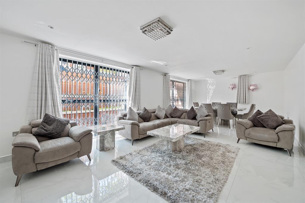 7 bed Detached for rent in London. From Hunters - West Hampstead