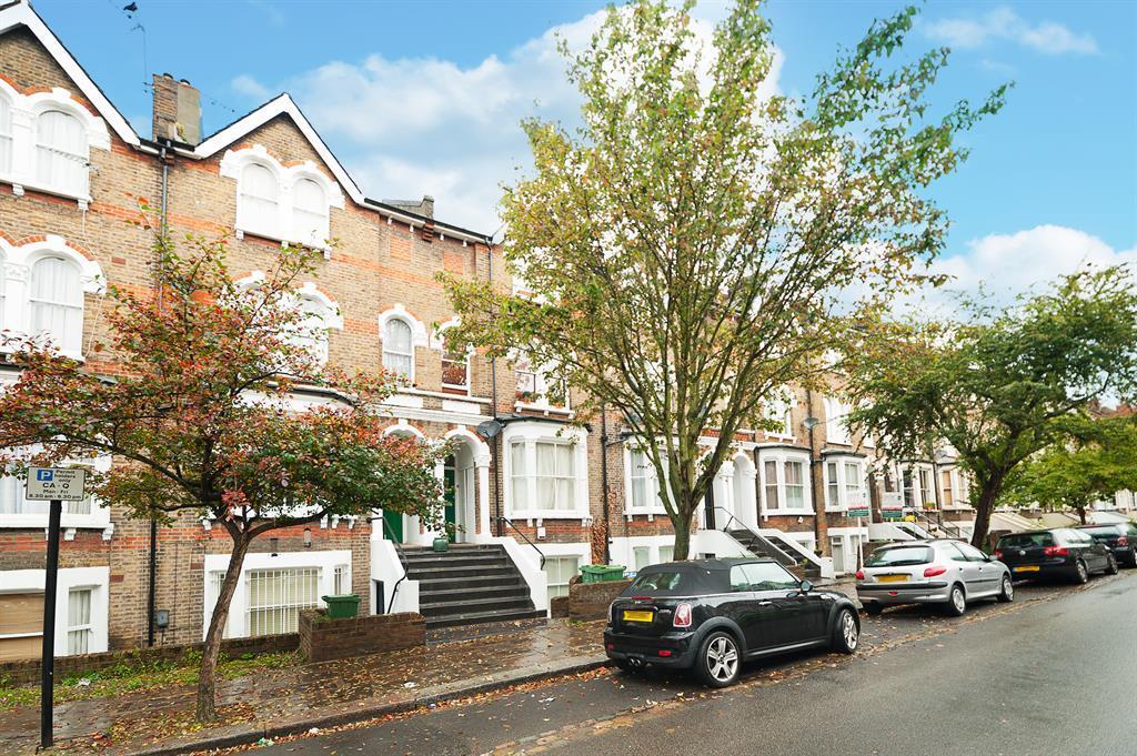 1 bed 1st Floor Flat for rent in Hampstead. From Hunters - West Hampstead