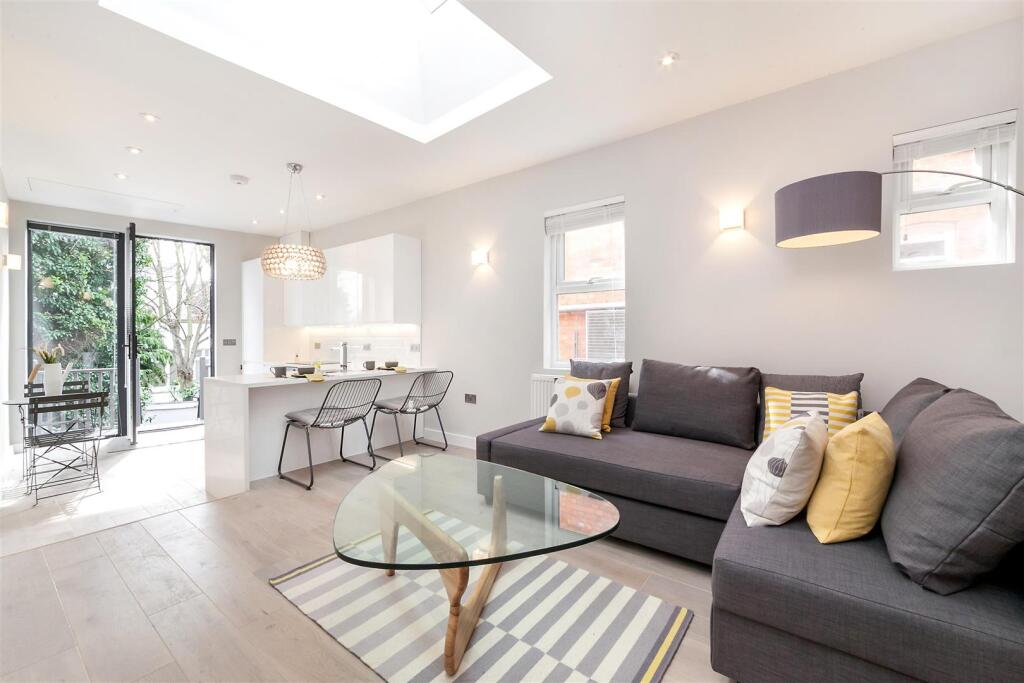 3 bed 1st Floor Flat for rent in Willesden. From Hunters - West Hampstead