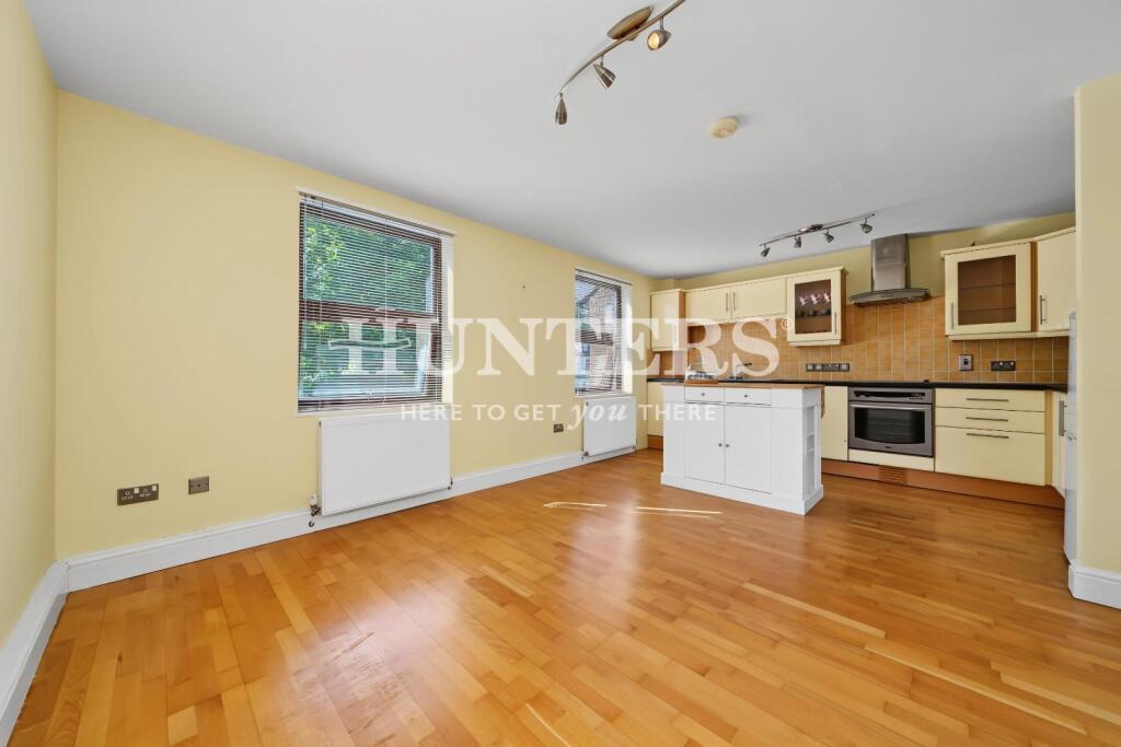1 bed 1st Floor Flat for rent in Willesden. From Hunters - West Hampstead 1 bed 1st Floor Flat for rent in Willesden. From Hunters - West Hampstead