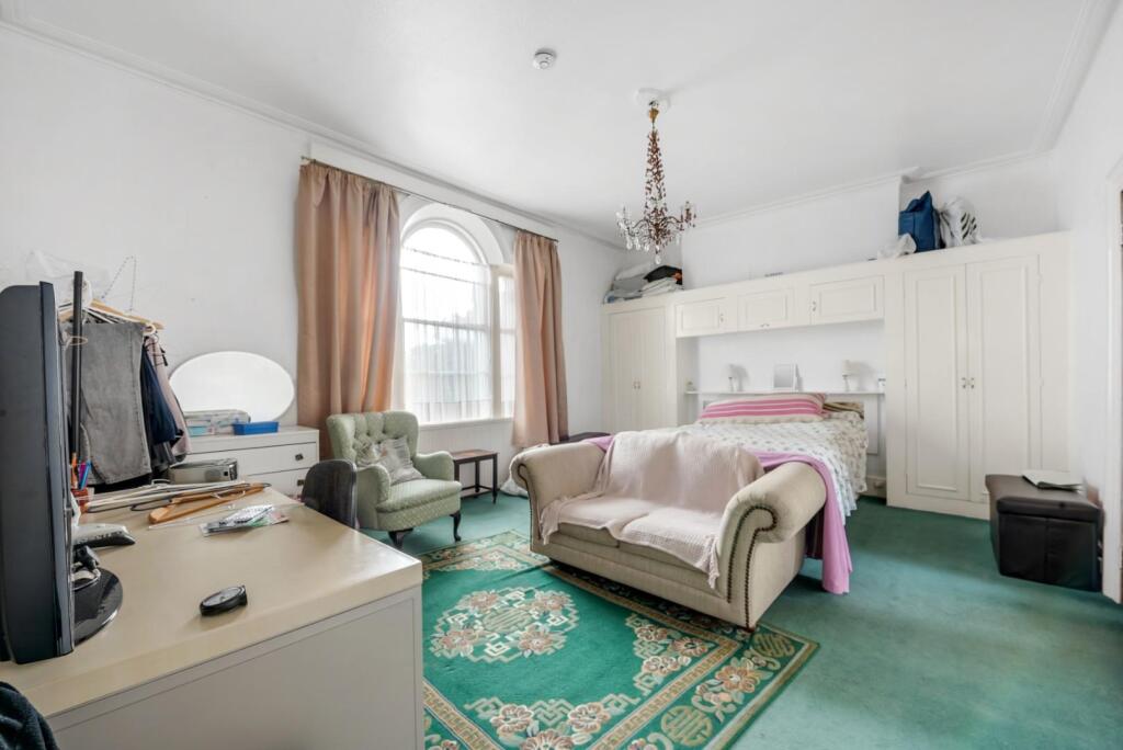 1 bed 1st Floor Flat for rent in Hampstead. From Hunters - West Hampstead