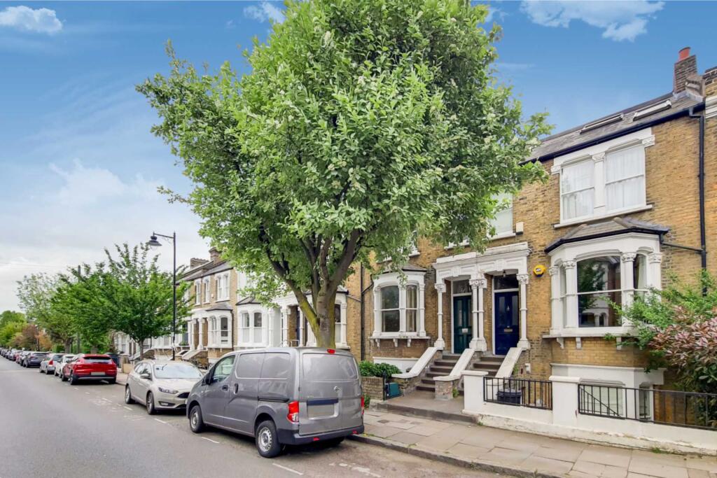 2 bed Annexe for rent in Hornsey. From Taylor Gibbs