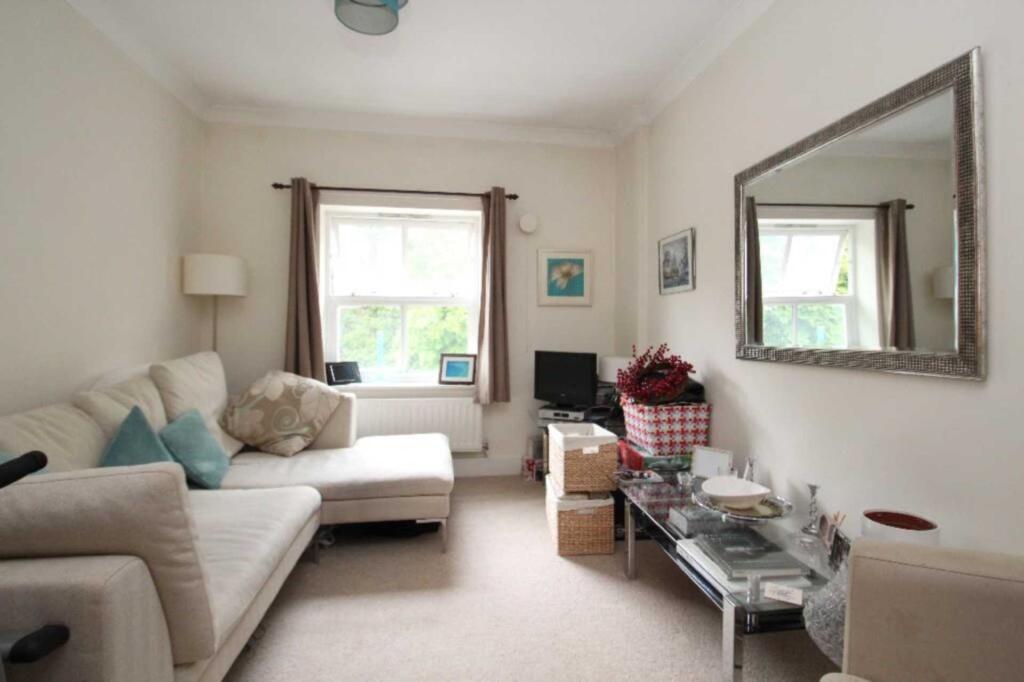 1 bed Apartment for rent in Hornsey. From Taylor Gibbs