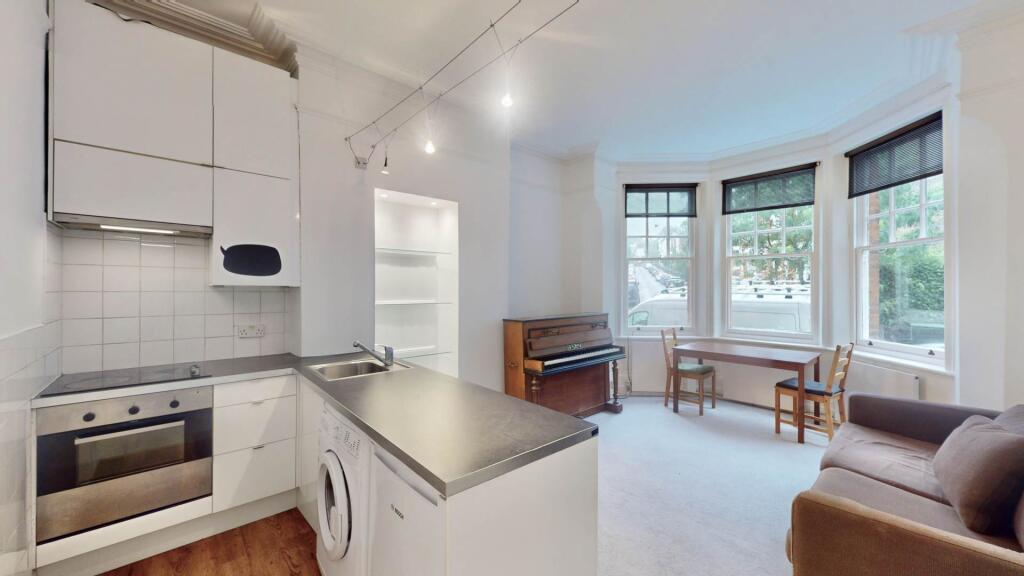 2 bed 1st Floor Flat for rent in Hornsey. From Taylor Gibbs