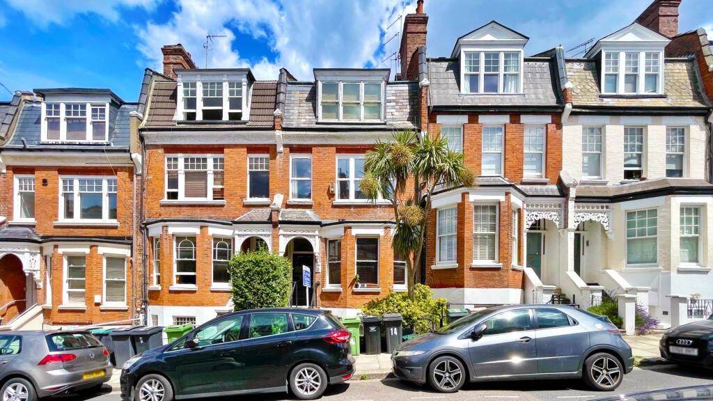 2 bed Apartment for rent in Hornsey. From Taylor Gibbs