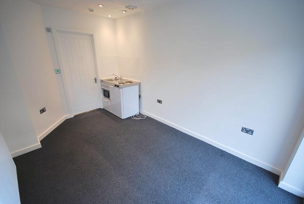1 bed Studio for rent in WEMBLEY. From Right Home Estate Agents - Wembley