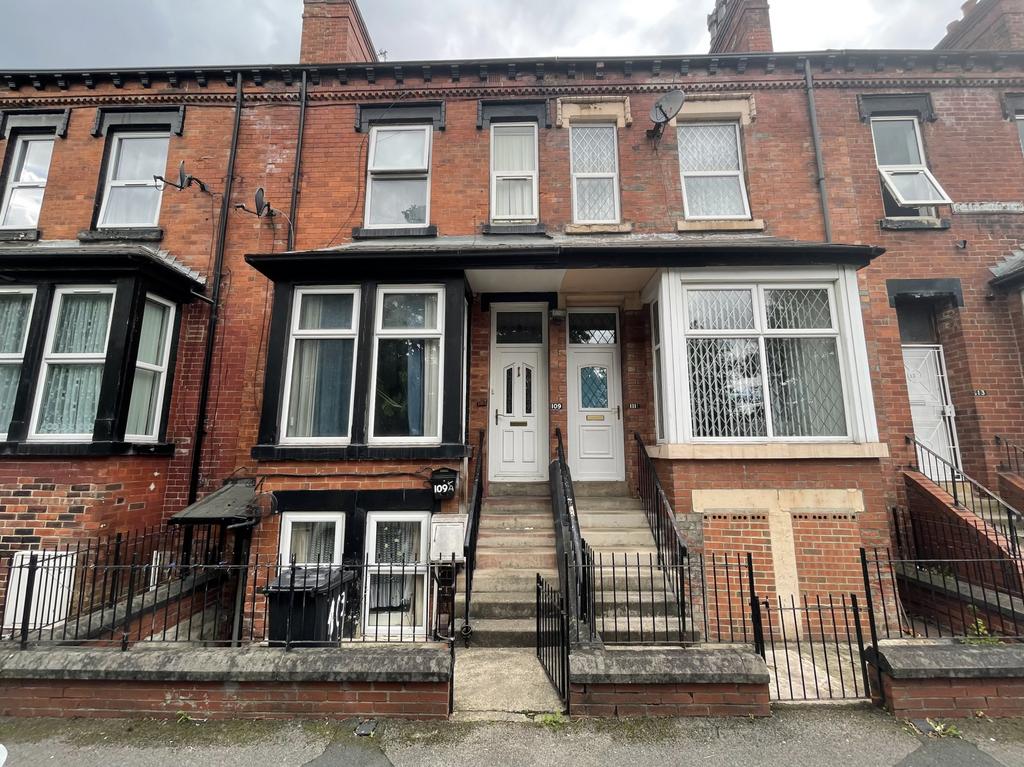 2 bed Flat for rent in Leeds. From Care 4 Properties 