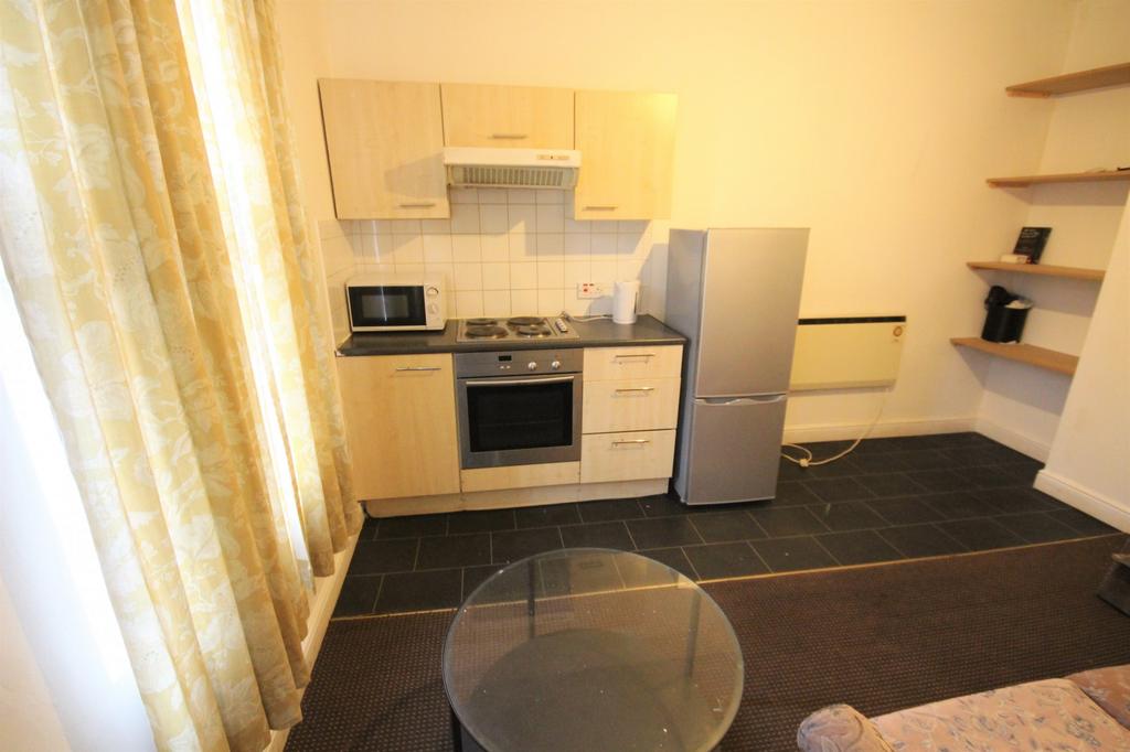 1 bed Flat for rent in Leeds. From Care 4 Properties 