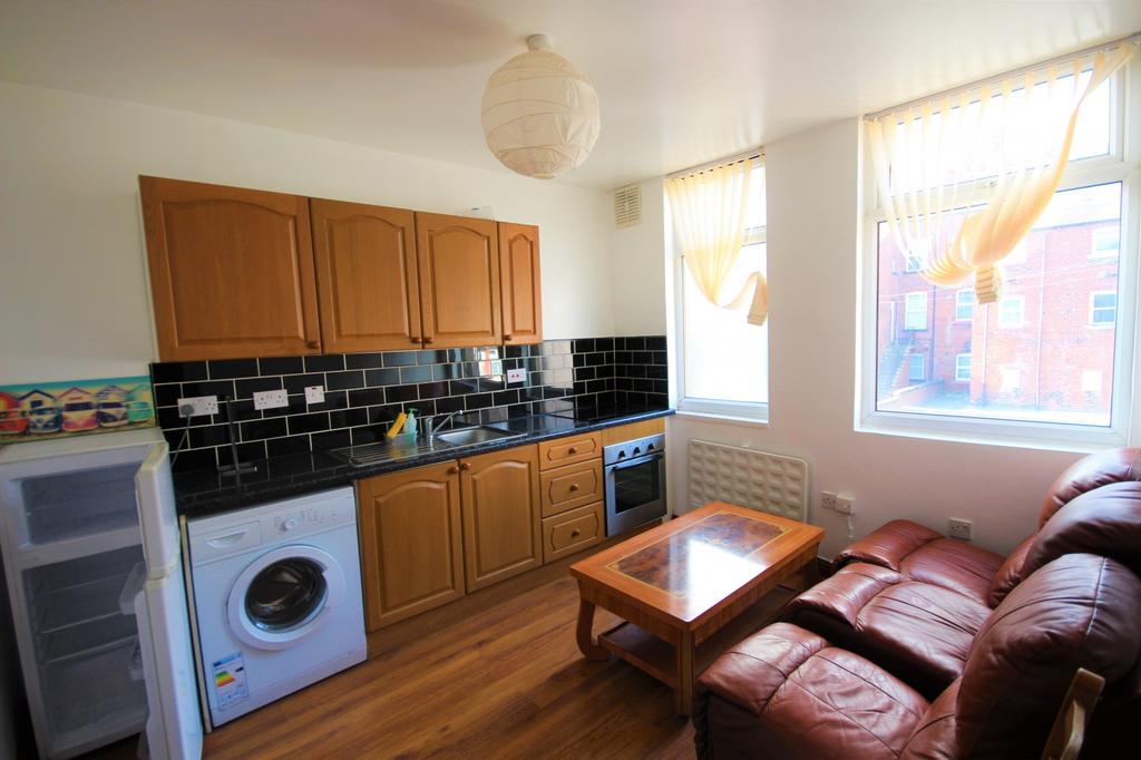 2 bed Flat for rent in Leeds. From Care 4 Properties