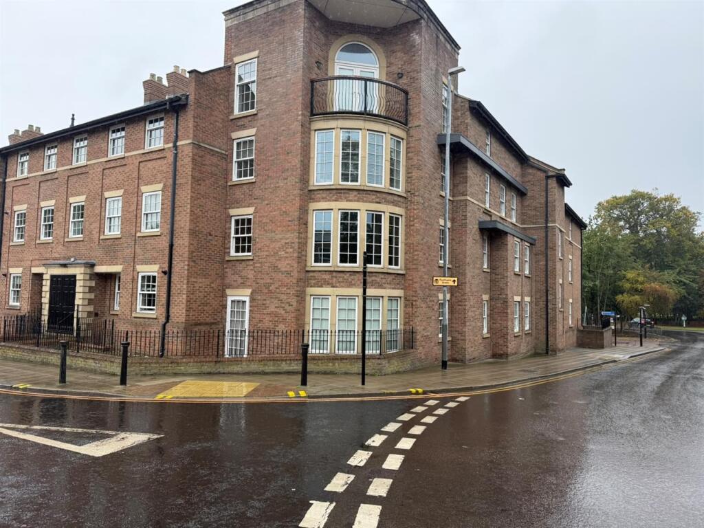 3 bed Apartment for rent in Darlington. From Denham Properties - Darlington 3 bed Apartment for rent in Darlington. From Denham Properties - Darlington