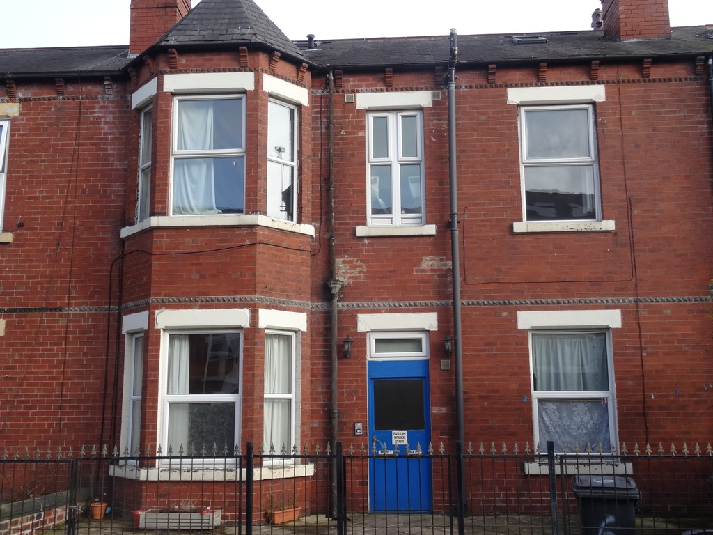 1 bed 1st Floor Flat for rent in Leeds. From Lota Properties