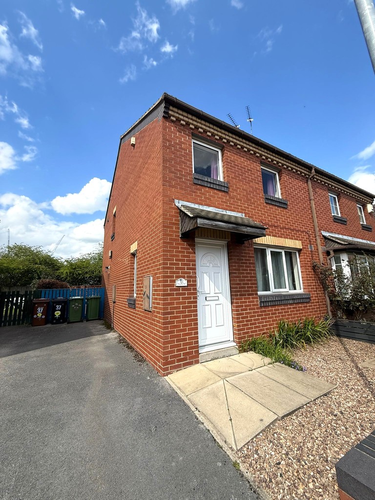 2 bed Semi Detached for rent in Leeds. From Lota Properties