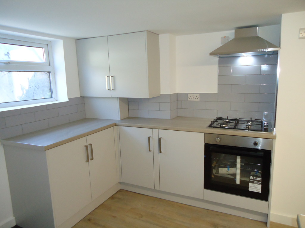 2 bed End of Terrace for rent in Leeds. From Lota Properties