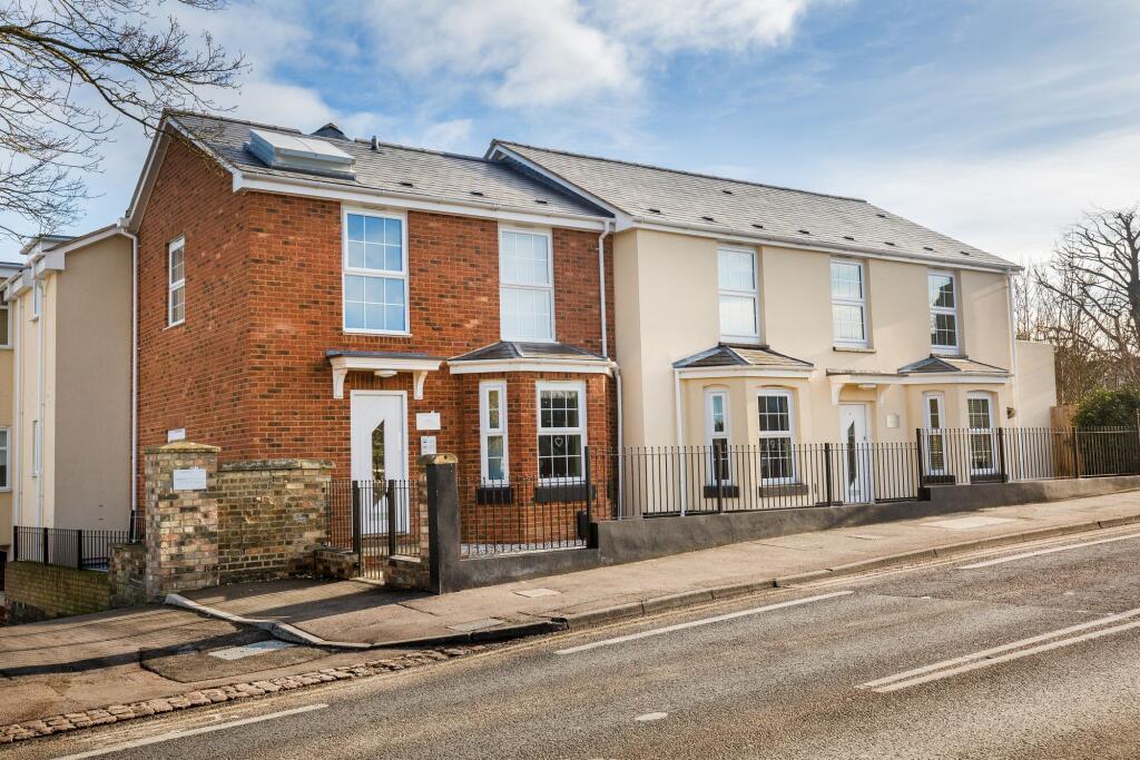 1 bed 1st Floor Flat for rent in Royston. From WellingtonWise Lettings - Royston