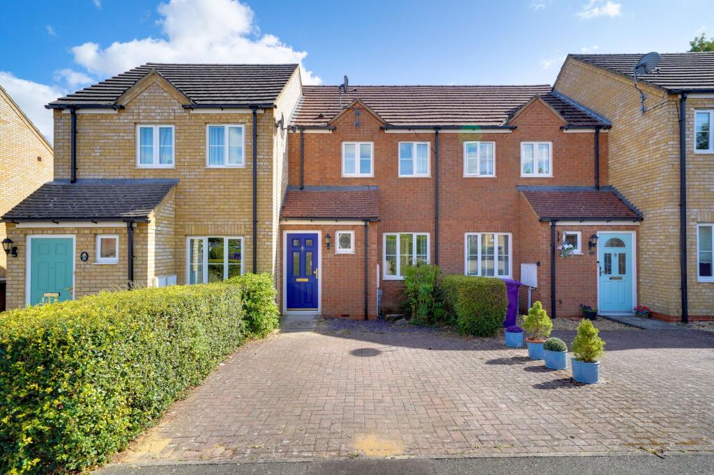 2 bed Mid Terraced House for rent in Royston. From WellingtonWise Lettings - Royston