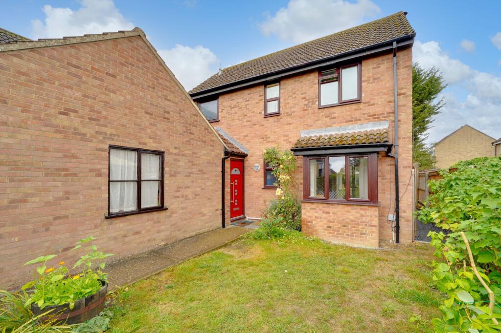 4 bed Link detached for rent in St Ives. From WellingtonWise Lettings - St. Ives 4 bed Link detached for rent in St Ives. From WellingtonWise Lettings - St. Ives