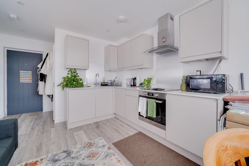 1 bed 1st Floor Flat for rent in St Ives. From WellingtonWise Lettings - St. Ives