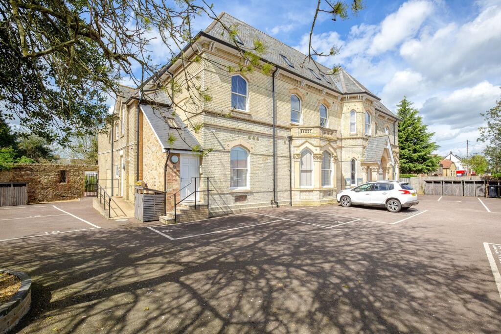 1 bed 1st Floor Flat for rent in St Ives. From WellingtonWise Lettings - St. Ives