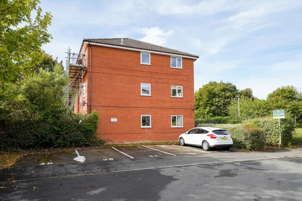 2 bed 1st Floor Flat for rent in Cambridge. From WellingtonWise Lettings - St. Ives