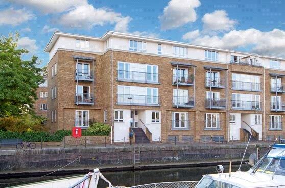 2 bed Apartment for rent in London. From Winkworth - Surrey Quays