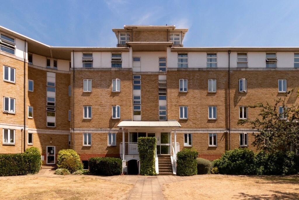 1 bed Apartment for rent in Deptford. From Winkworth - Surrey Quays