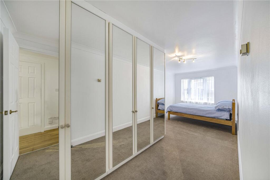 1 bed Apartment for rent in Stepney. From Winkworth - Surrey Quays 1 bed Apartment for rent in Stepney. From Winkworth - Surrey Quays