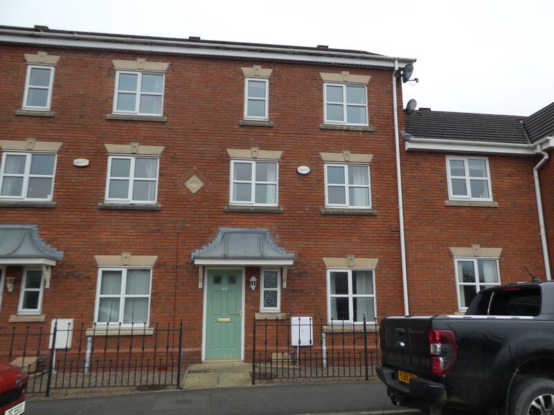 3 bed Town House for rent in Shevington Vale. From Healy Simpson - Wigan 3 bed Town House for rent in Shevington Vale. From Healy Simpson - Wigan