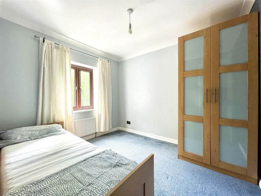 1 bed Room for rent in East Ham. From The Property Company