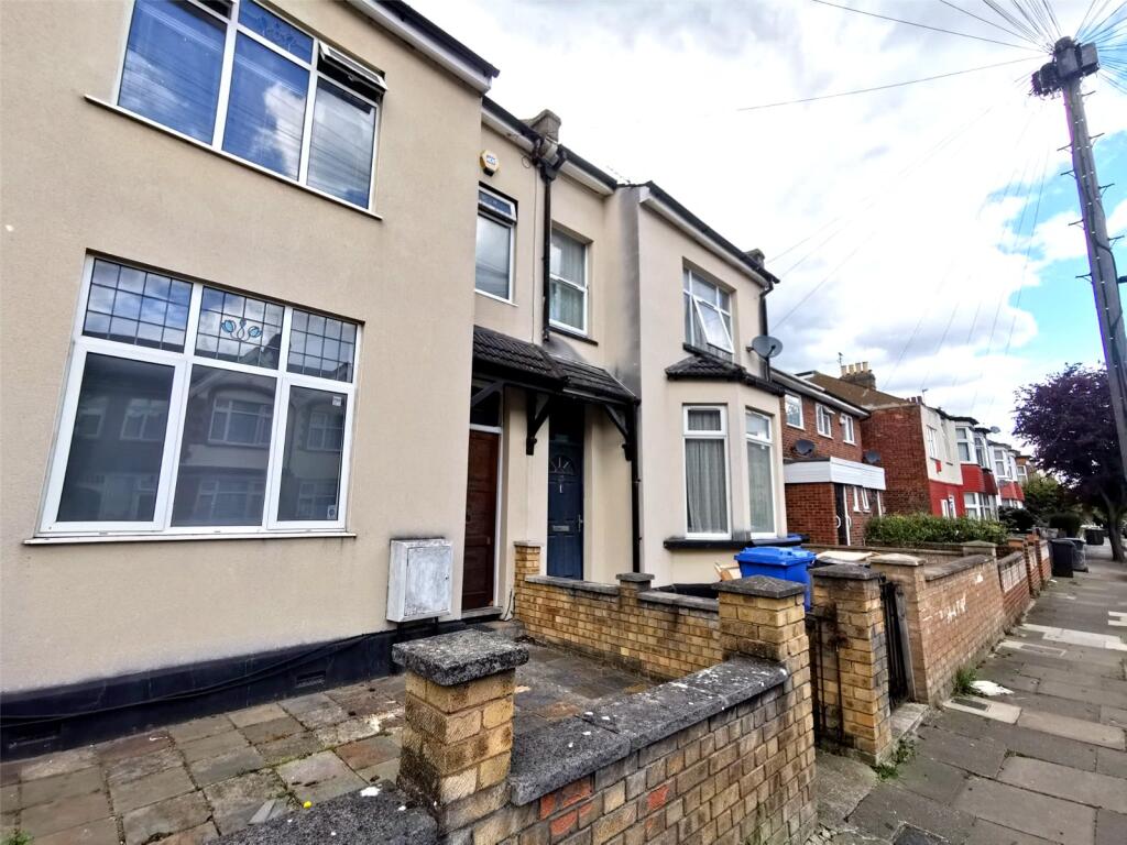 1 bed House Share for rent in London. From The Property Company