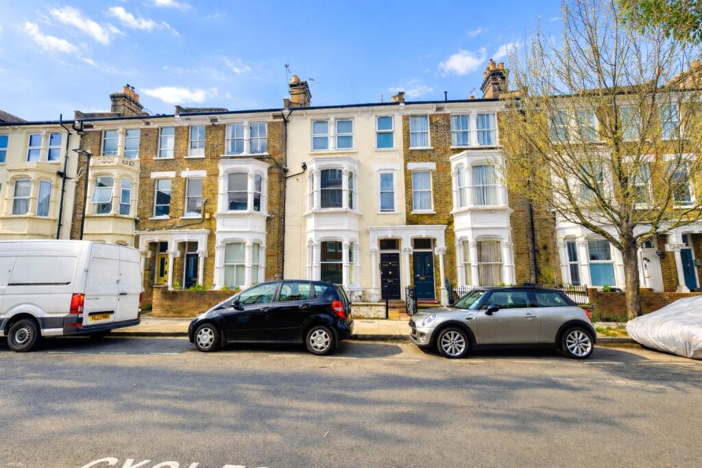 2 bed Apartment for rent in Camden Town. From The Property Company 2 bed Apartment for rent in Camden Town. From The Property Company