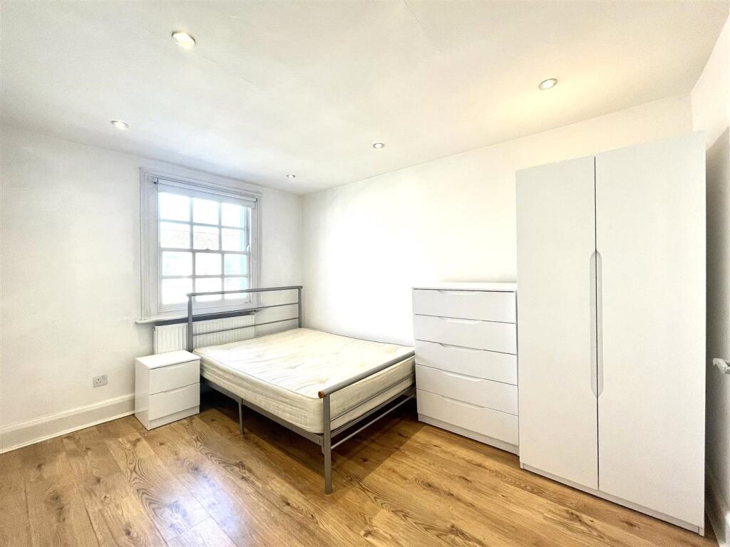 3 bed Apartment for rent in London. From The Property Company 3 bed Apartment for rent in London. From The Property Company