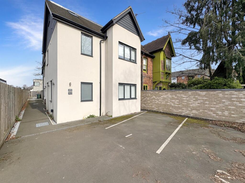 1 bed 1st Floor Flat for rent in Teversham. From Cooke Curtis & Co - Cambridge