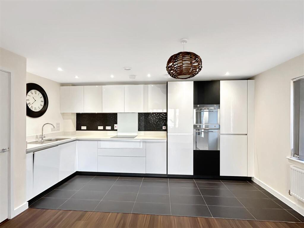 2 bed 1st Floor Flat for rent in Cambridge. From Cooke Curtis & Co - Cambridge