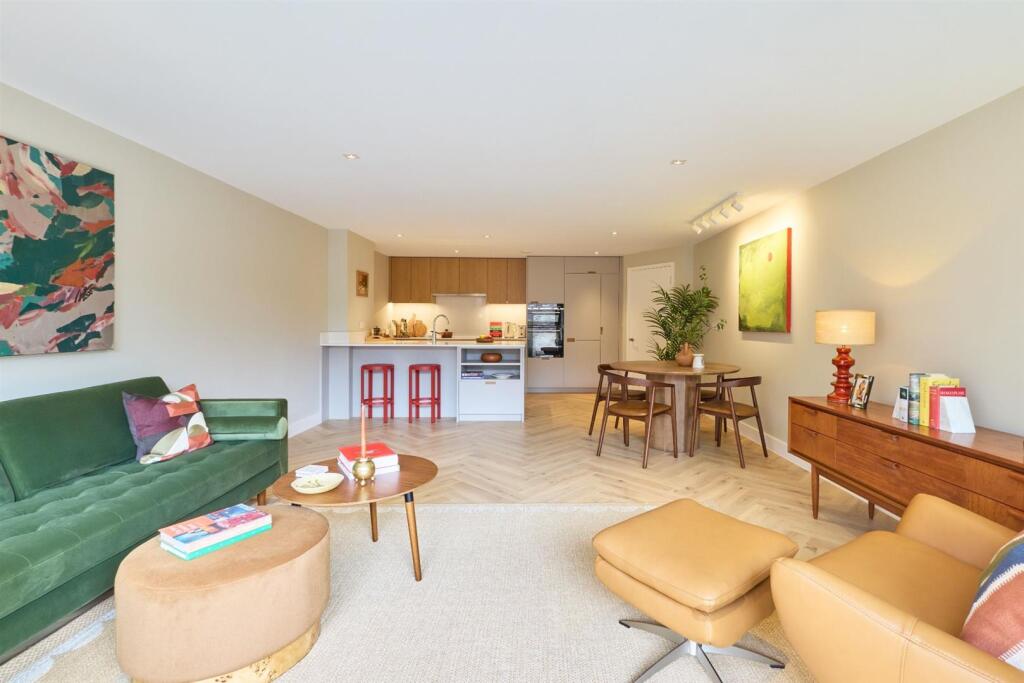 2 bed 1st Floor Flat for rent in Cambridge. From Cooke Curtis & Co - Cambridge