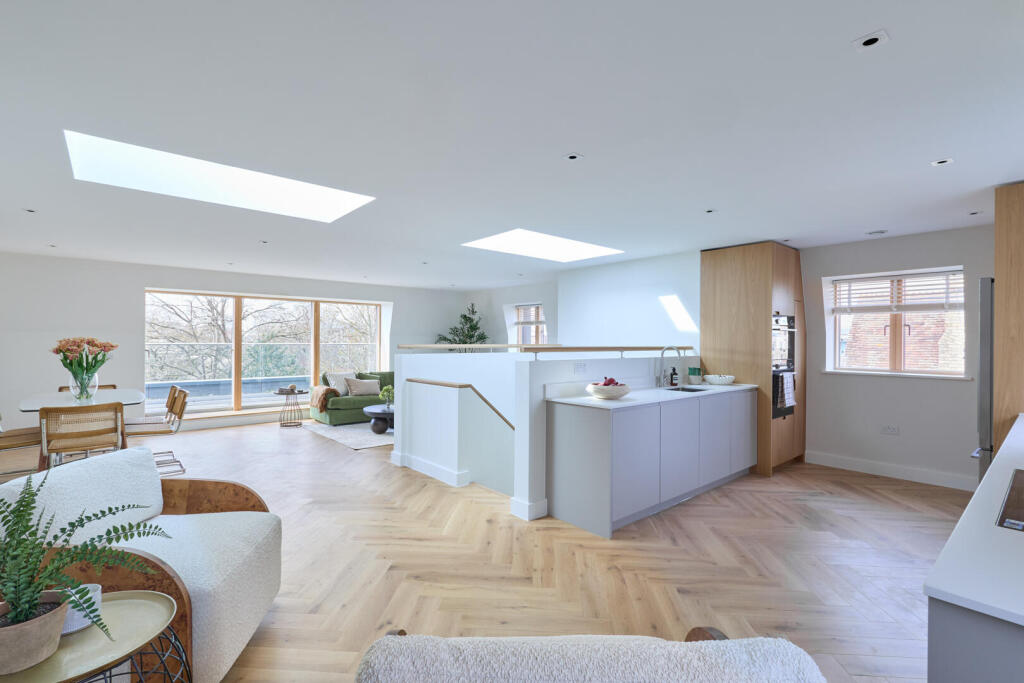 4 bed Penthouse for rent in Cambridge. From Cooke Curtis & Co - Cambridge 4 bed Penthouse for rent in Cambridge. From Cooke Curtis & Co - Cambridge