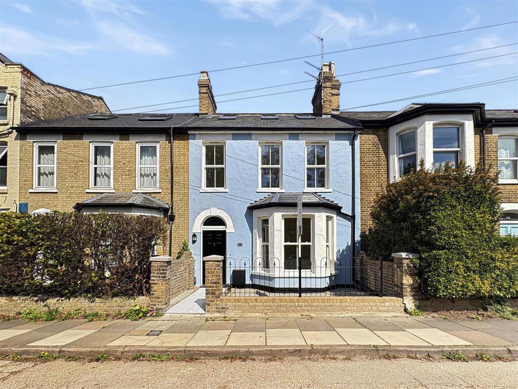 5 bed Detached for rent in Cambridge. From Cooke Curtis & Co - Cambridge